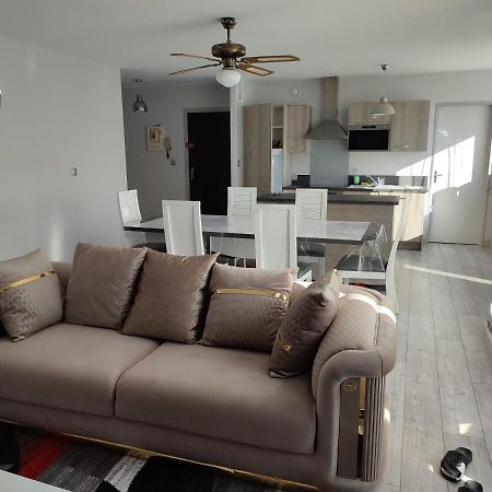 Grand Et Superbe Appartement Proche Paris Creil Eksteriør bilde