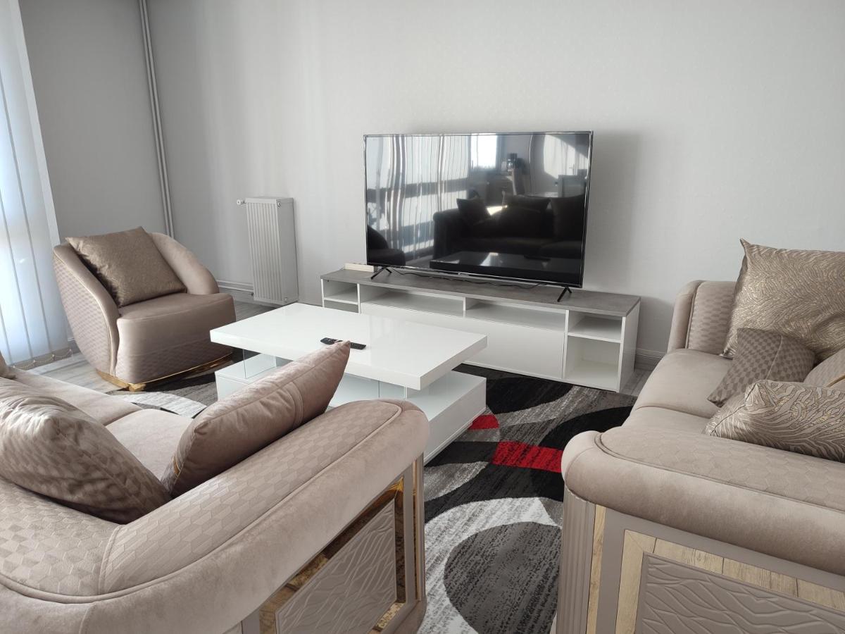 Grand Et Superbe Appartement Proche Paris Creil Eksteriør bilde